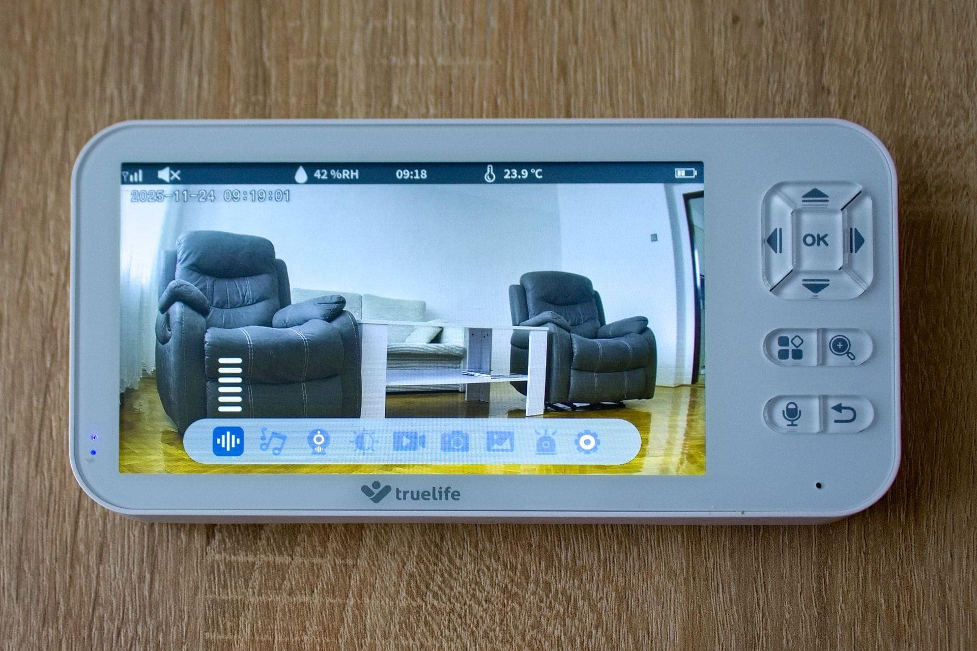 TrueLife NannyCam R6 Dual Smart funkciók a kijelzőn, Testado értékelés