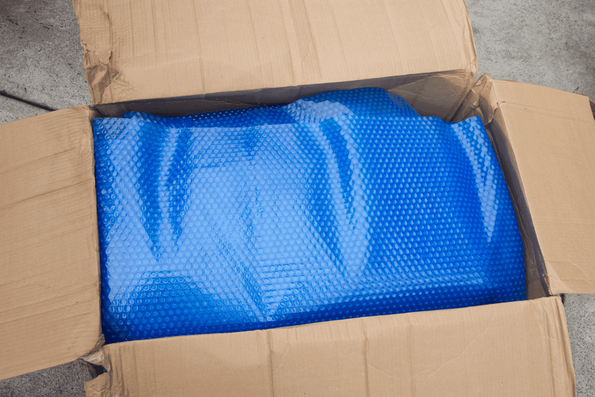 medence takaro dobozban