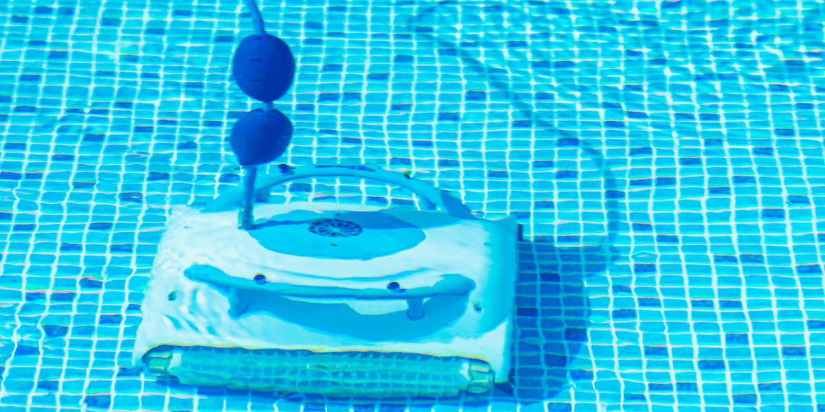 Top medence porszívó