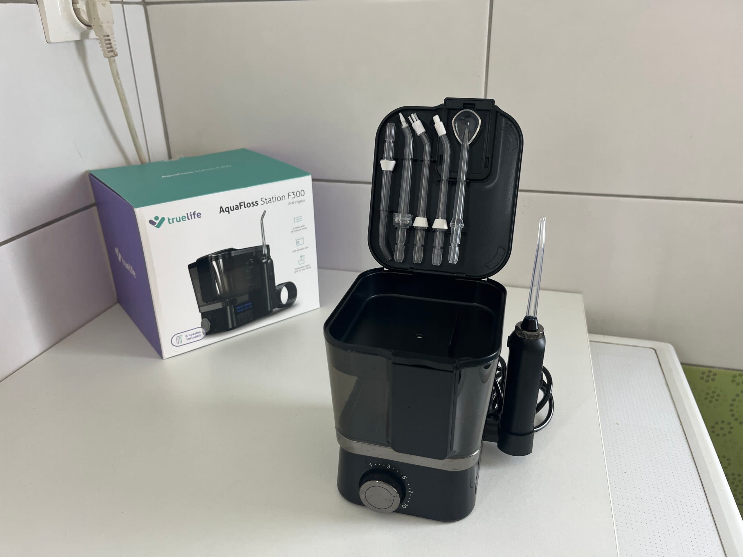 AquaFloss Station F300