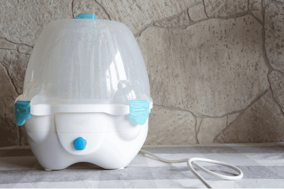 cumisüveg sterilizáló – konyhában