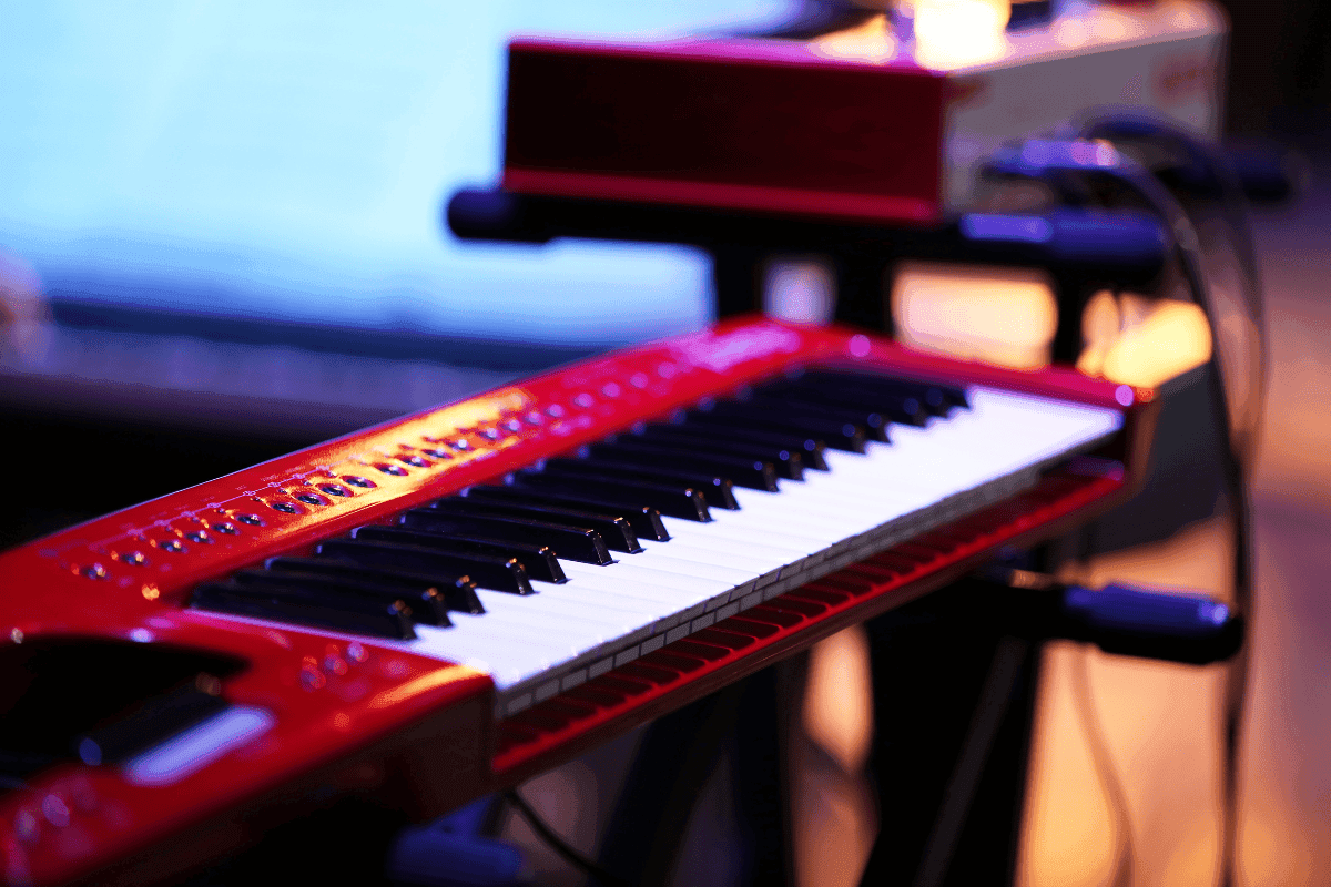 digitális hordozhato színpadi zongora piros