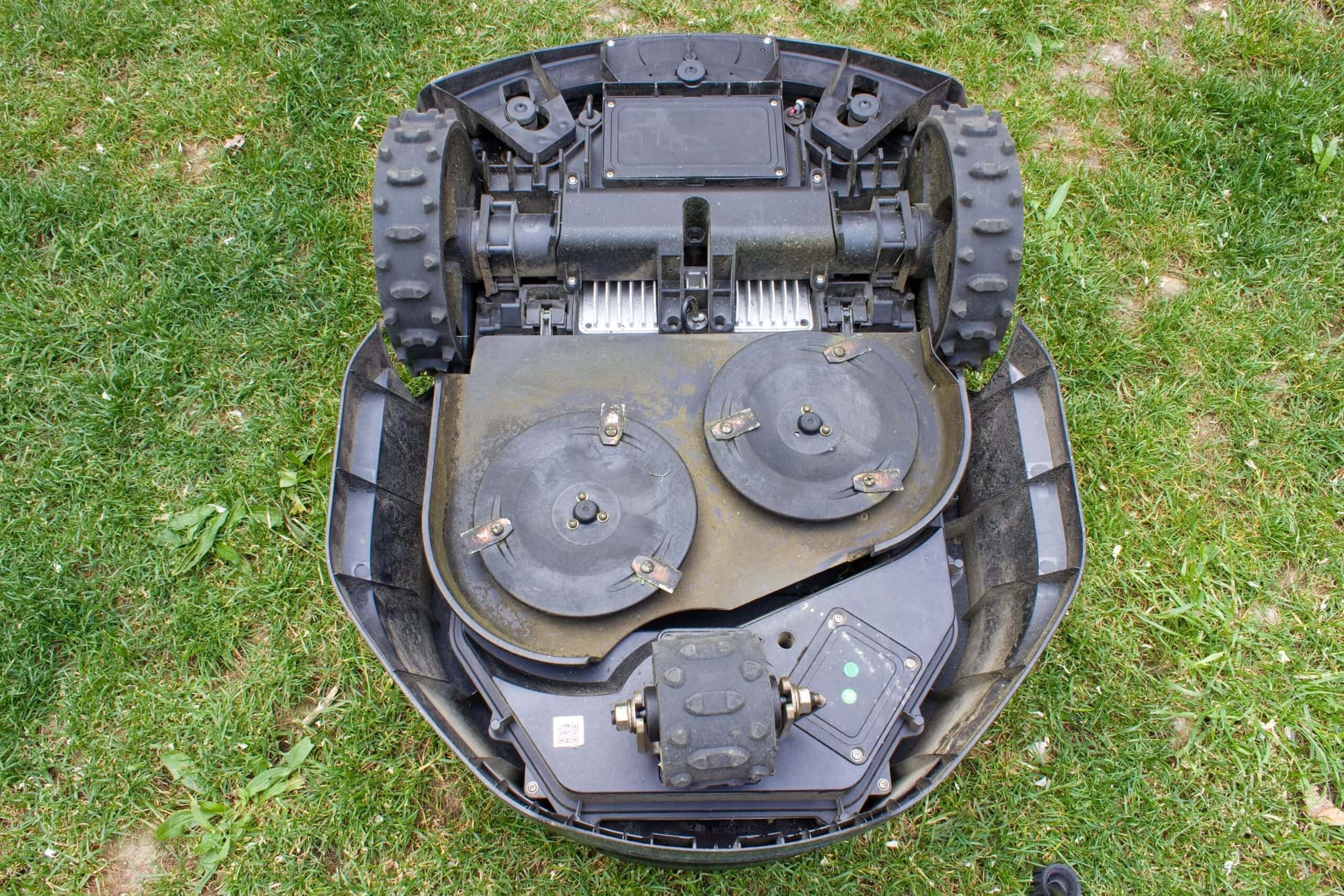 robotická sekačka karcher, recenze testado