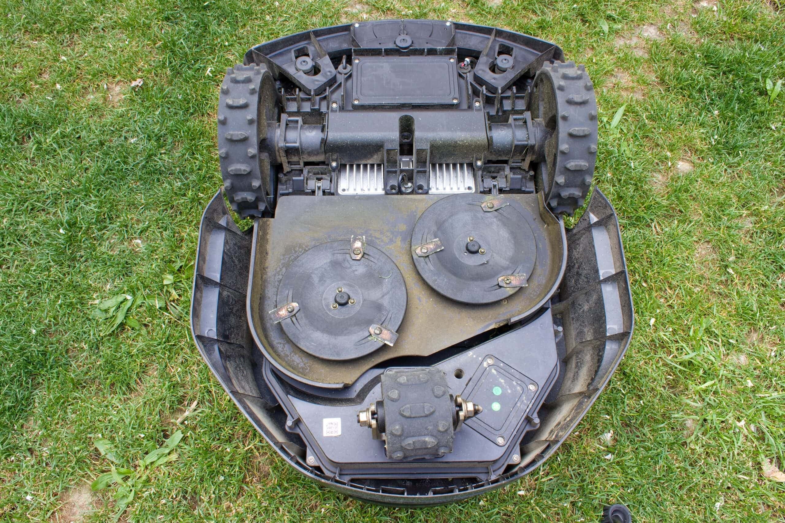 robotická sekačka karcher, recenze testado