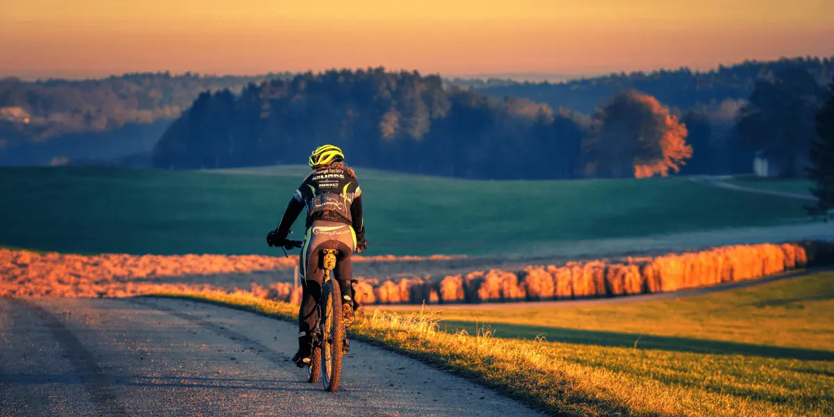 legjobb MTB bike, hegyikerékpárjai–úton