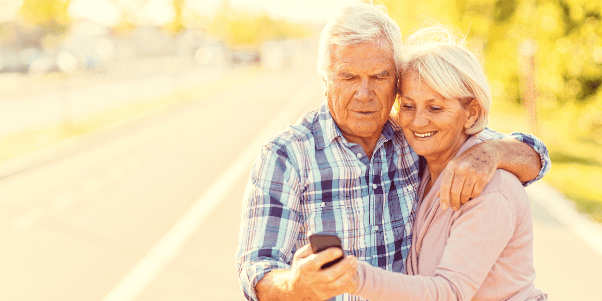 legjobb mobiltelefonok időseknek pár