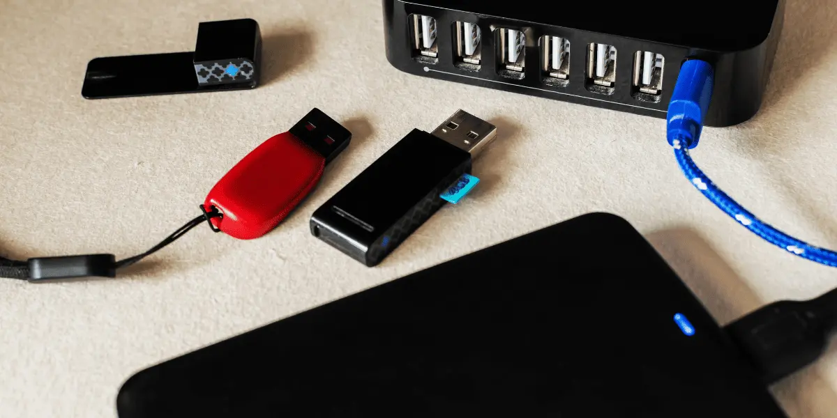 Legjobb USB HUB és elosztó laptop