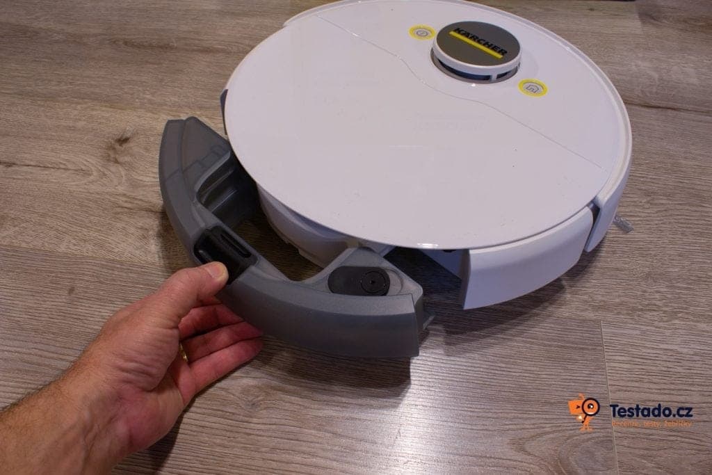 Robotický vysavač Kärcher RCV 5 nádoba na vodu recenze vysavače