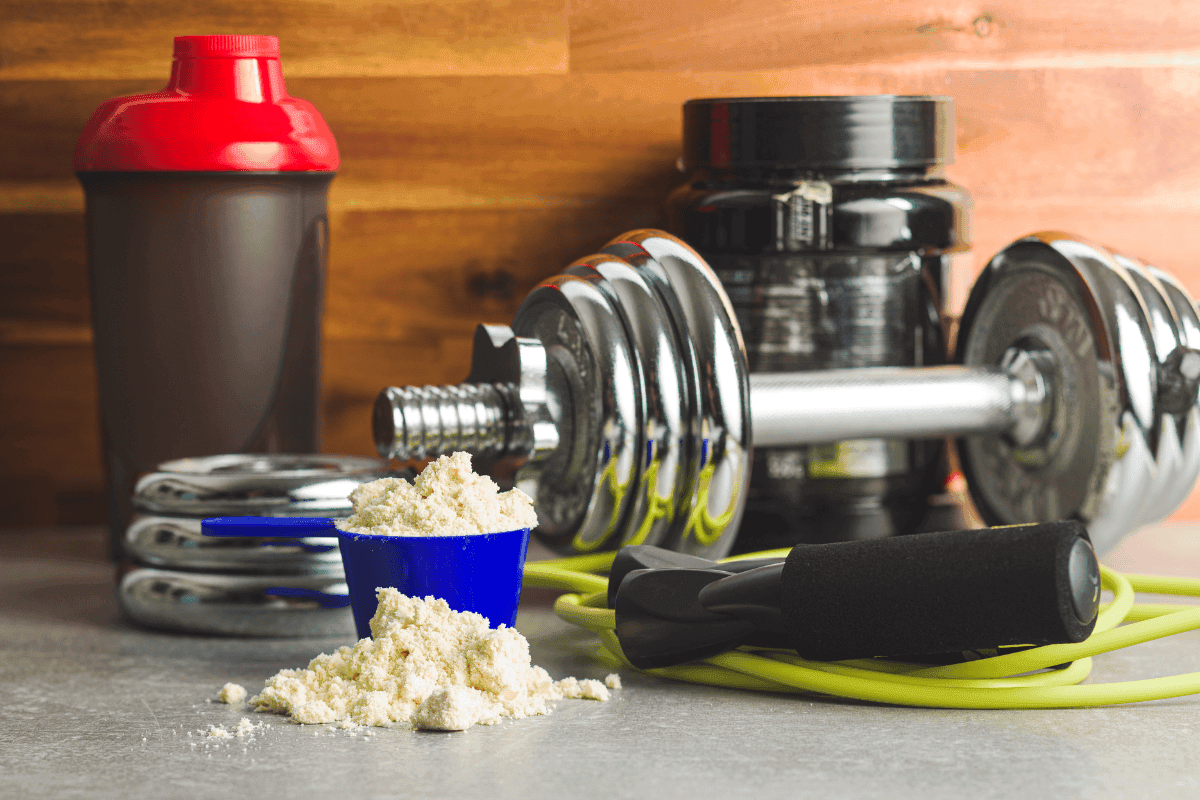 tejsavó fehérjék–tornaterem