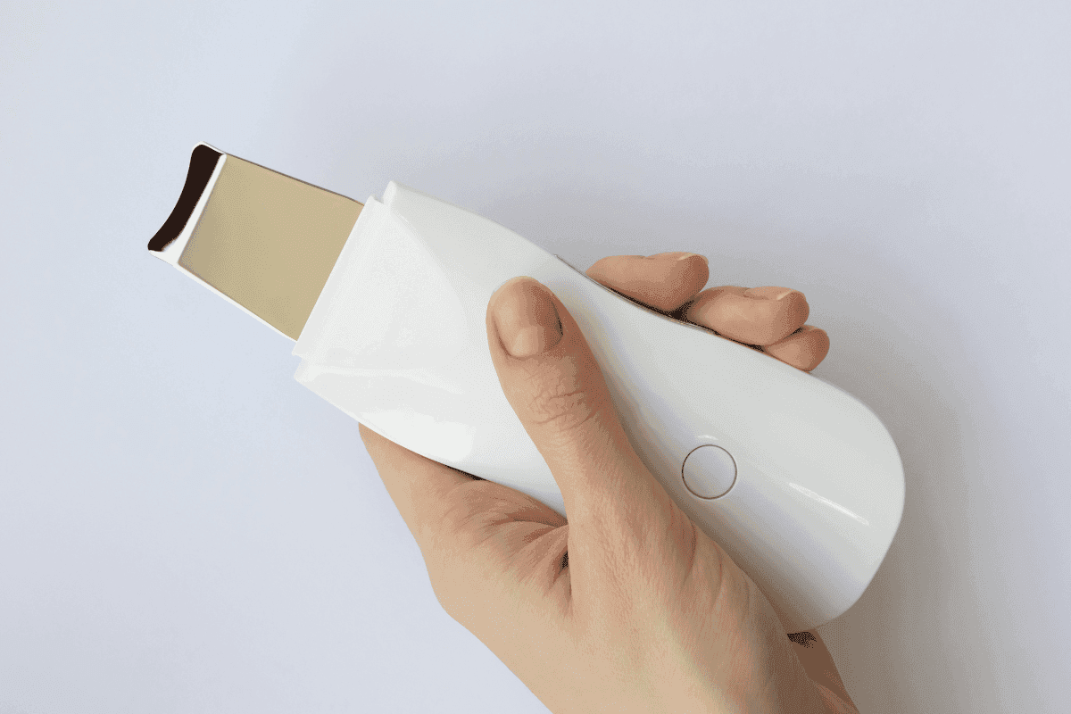 ultrahangos spatula–kezben