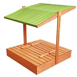 Zárható homokozó színes tetővel