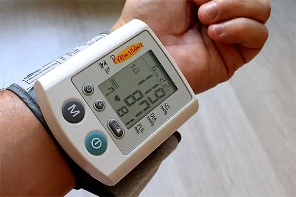 Hogyan válasszunk vérnyomásmérőt - Vélemények, teszt, ár
