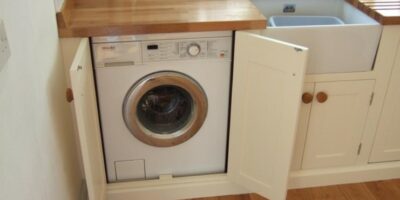 Hogyan kell telepíteni a mosógépet? Útmutató a mosógép csatlakoztatásához